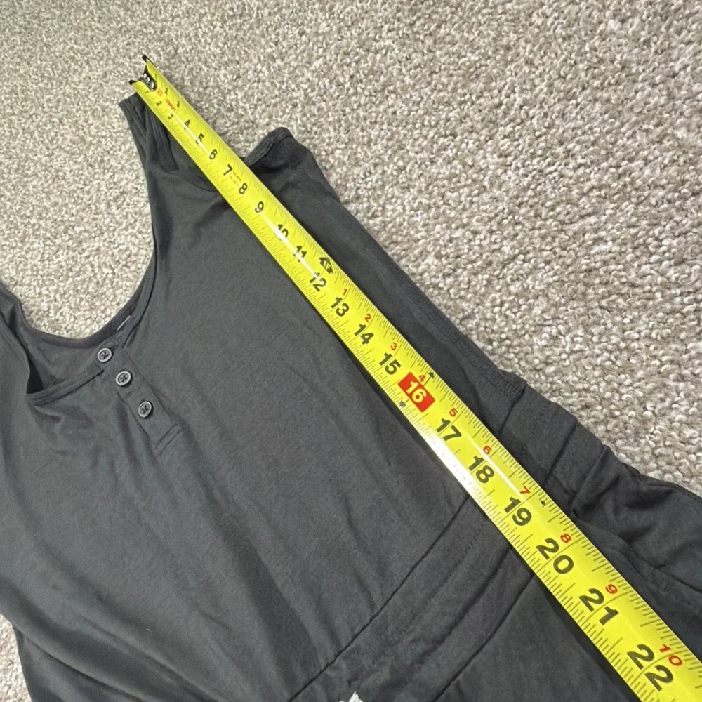 Vuori Pose Scoop Jumpsuit in Black L-XL Excellent Straight Leg Fit